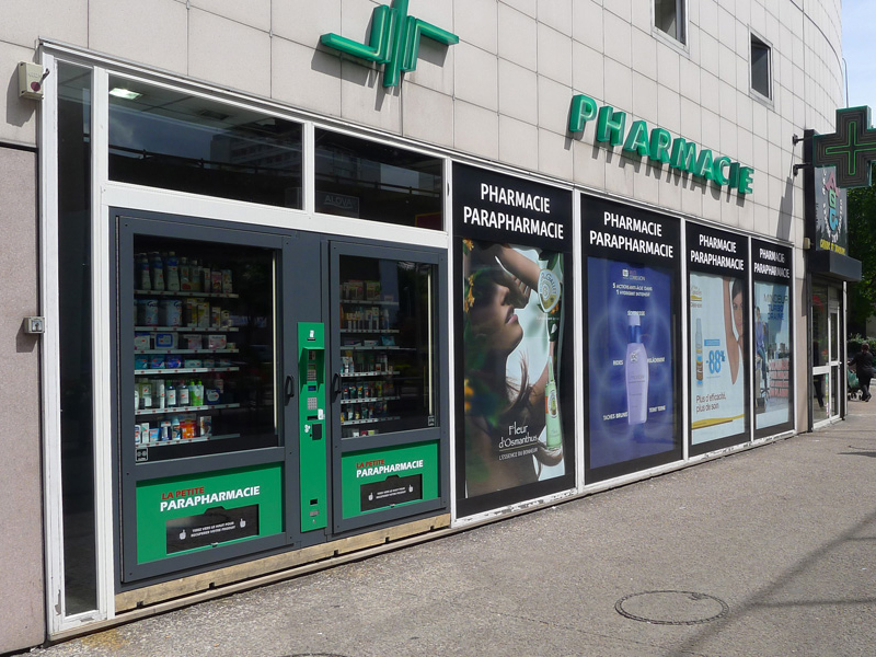 Distributeur automatique La Petite Parapharmacie