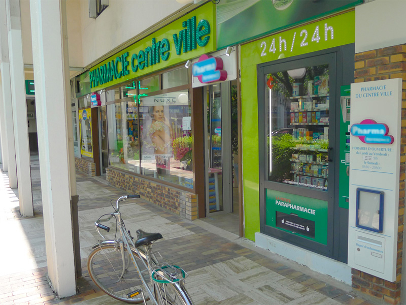 Distributeur automatique La Petite Parapharmacie