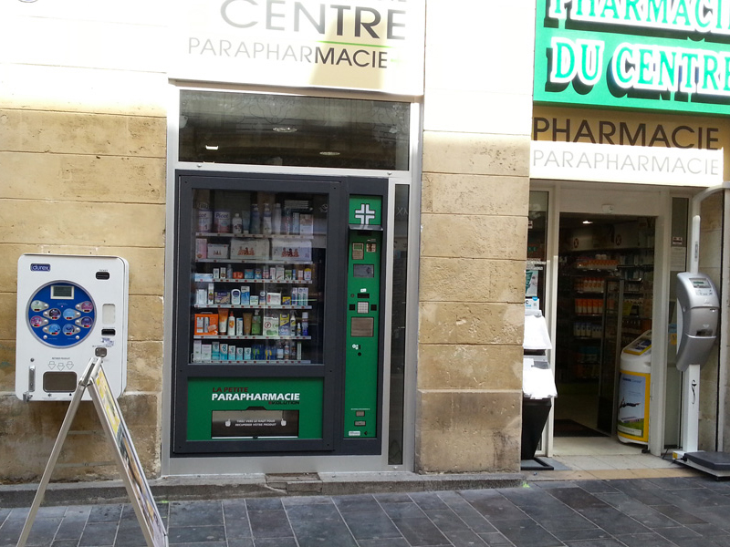 Distributeur automatique La Petite Parapharmacie